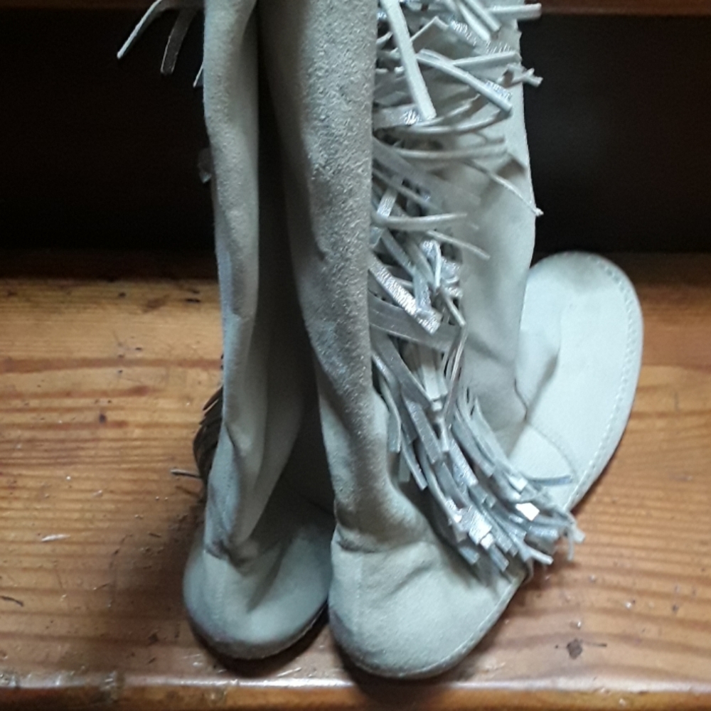 Woman's Boot - Picture 5 of 5